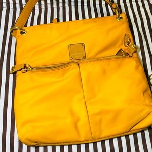 💕Make an offer💕 Henri bendel jetsetter bag.